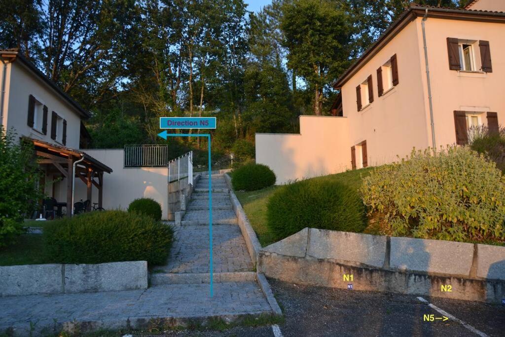 Le N5 Des Hauts De Sarlat Apt Duplex Clim, Piscine, Parking Экстерьер фото