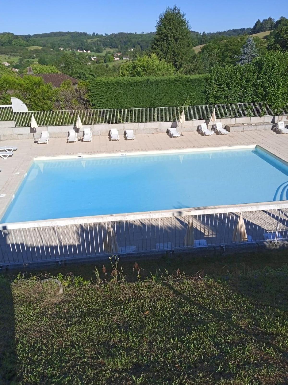 Le N5 Des Hauts De Sarlat Apt Duplex Clim, Piscine, Parking Экстерьер фото